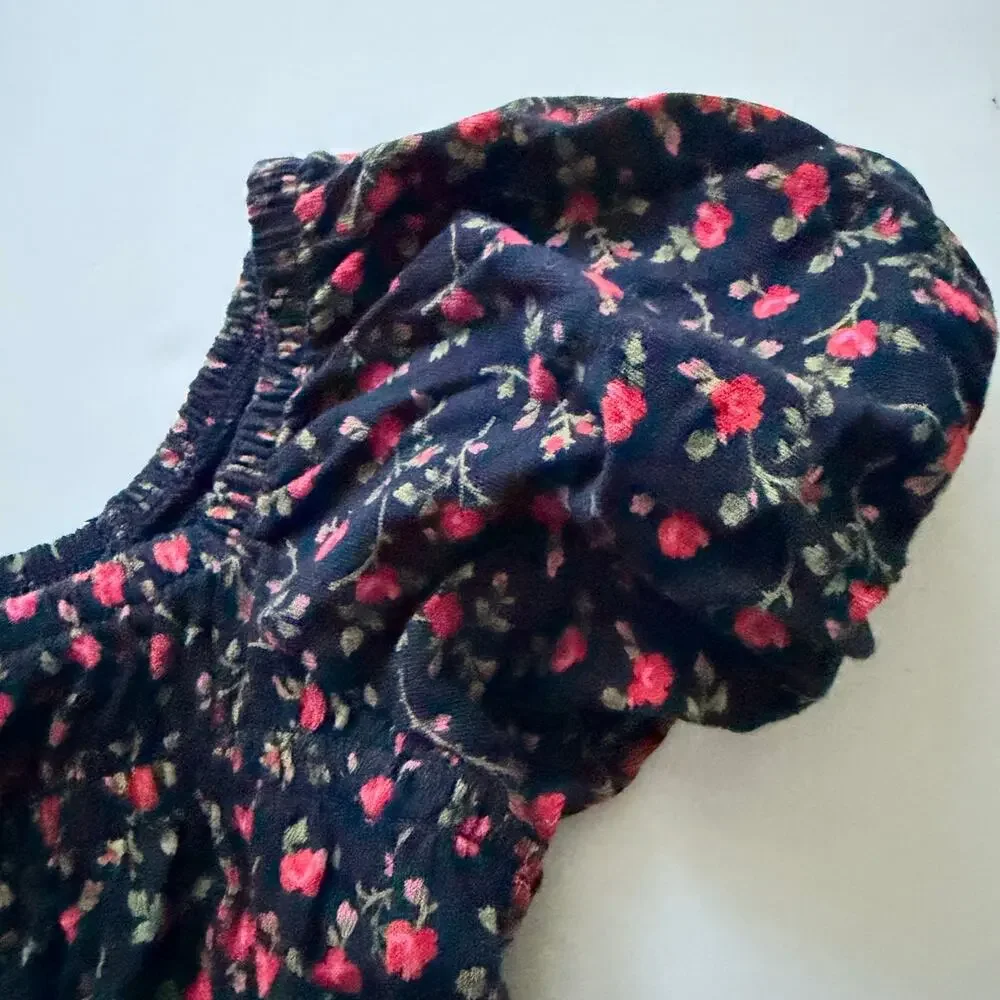 Old Navy Girls' Black Floral Smocked Puff-Sleeve Top - Size 8